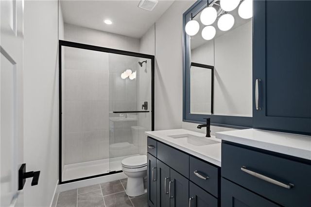 1401 Kintyre Court, Raymore, MO 64083