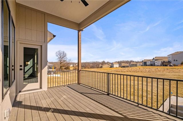 1401 Kintyre Court, Raymore, MO 64083