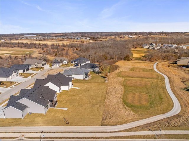 1401 Kintyre Court, Raymore, MO 64083