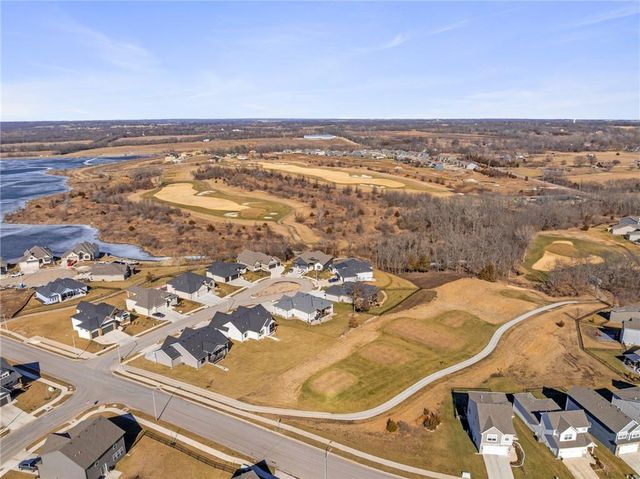 1401 Kintyre Court, Raymore, MO 64083