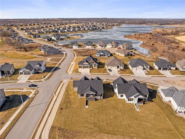 1401 Kintyre Court, Raymore, MO 64083