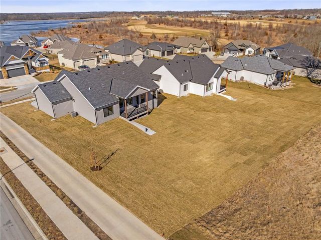 1401 Kintyre Court, Raymore, MO 64083