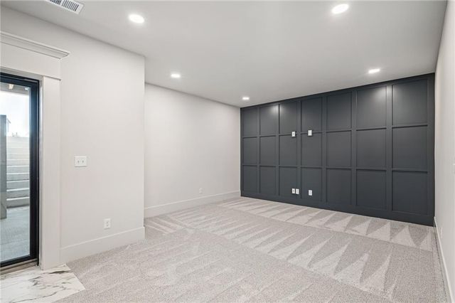 1401 Kintyre Court, Raymore, MO 64083