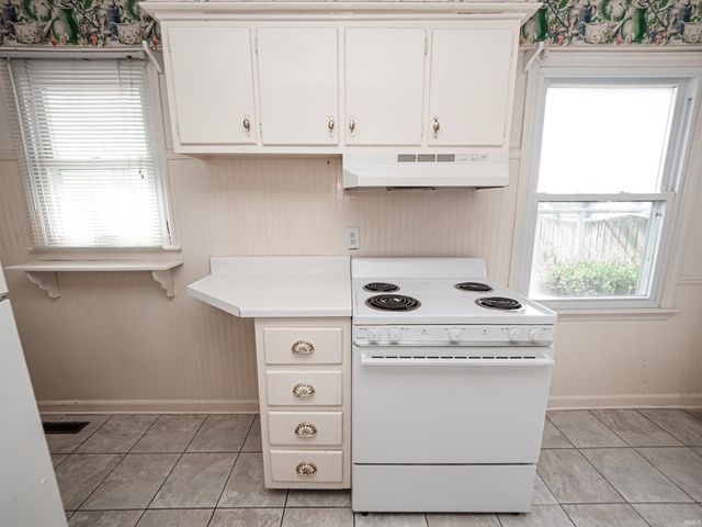 3005 Jefferson Avenue, Evansville, IN 47714