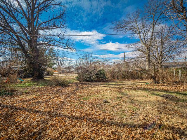 3005 Jefferson Avenue, Evansville, IN 47714