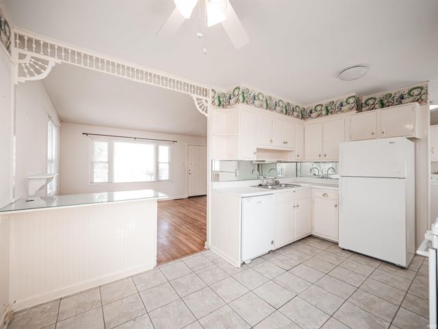 3005 Jefferson Avenue, Evansville, IN 47714