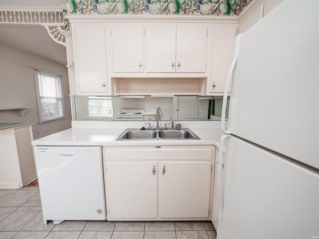 3005 Jefferson Avenue, Evansville, IN 47714