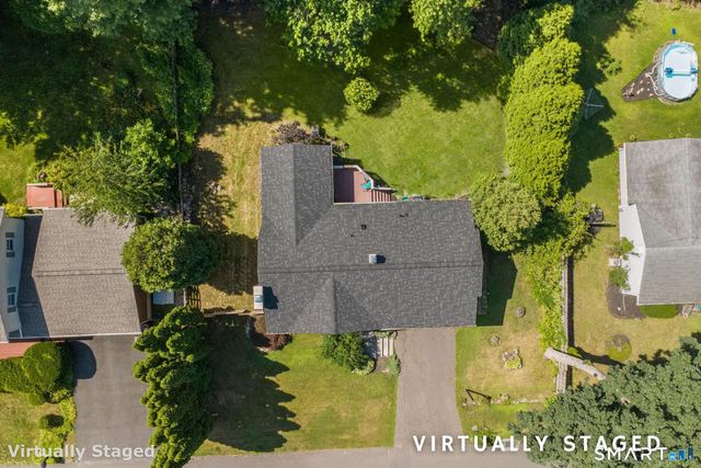 15 Inwood Drive, Naugatuck, CT 06770