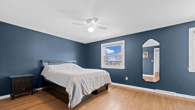 28426 Chatham Road, Grosse Ile Township, MI 48138