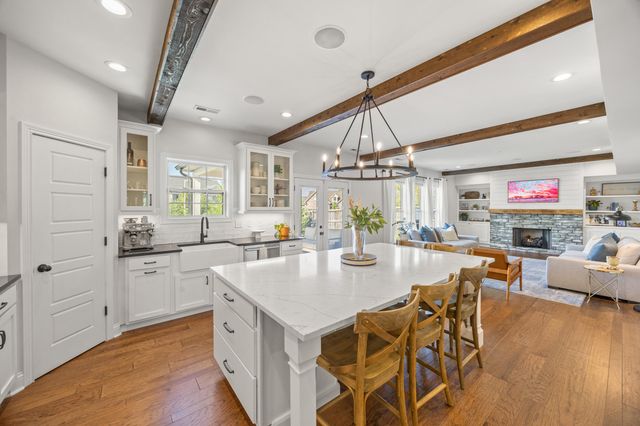 2002 Covington Drive, Lexington, KY 40509