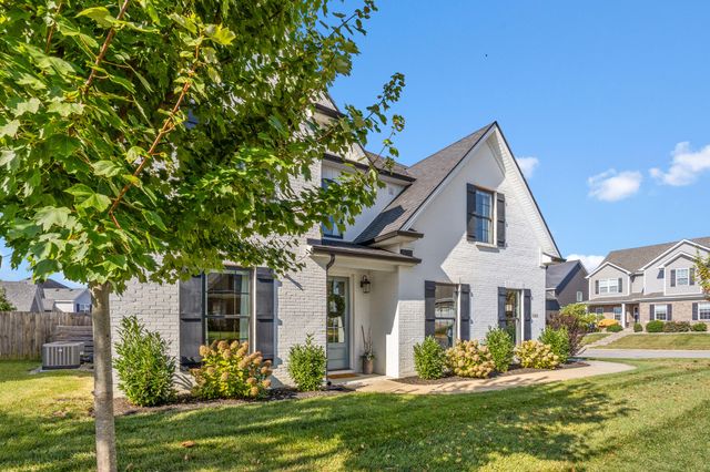 2002 Covington Drive, Lexington, KY 40509