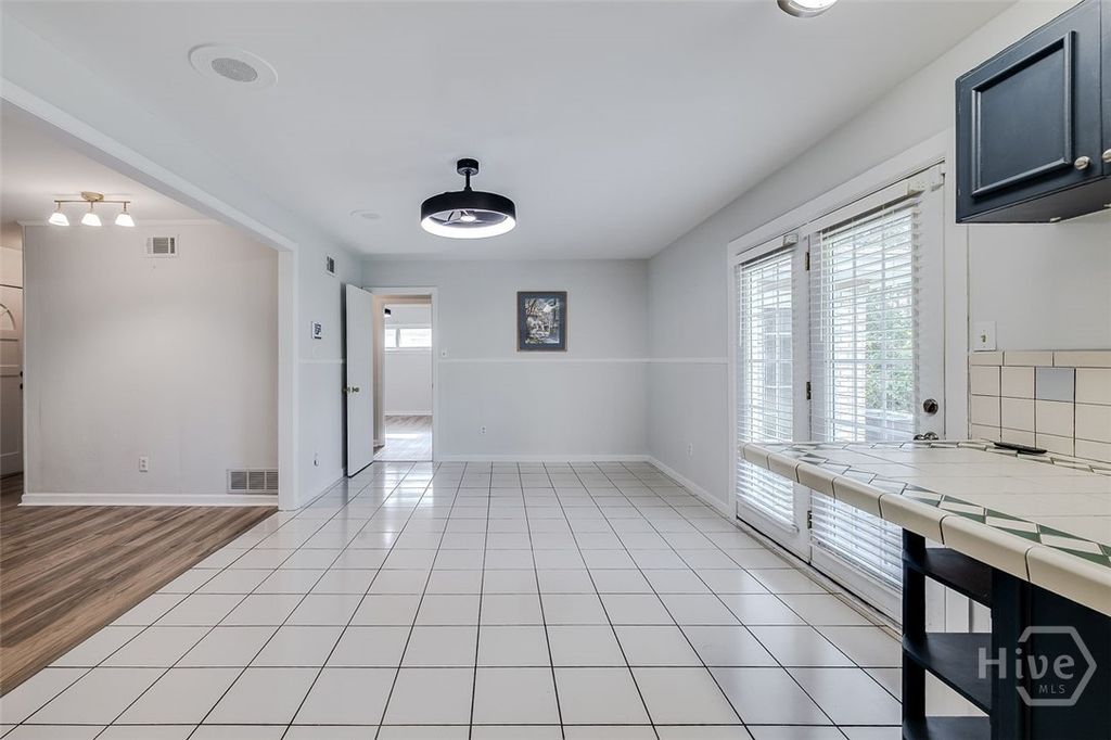 Image 13 of property listing at 122 Westwood Drive, Rincon, GA 31326