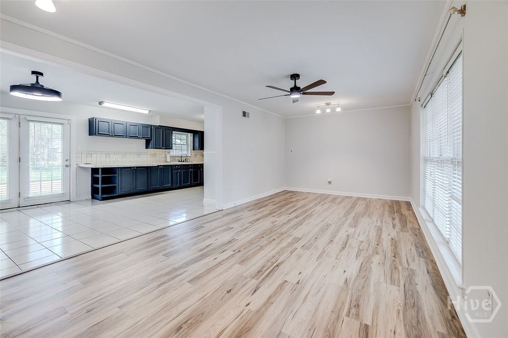 Image 5 of property listing at 122 Westwood Drive, Rincon, GA 31326