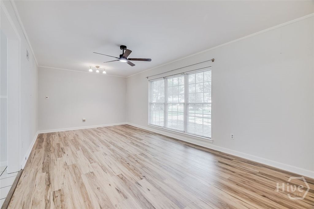 Image 8 of property listing at 122 Westwood Drive, Rincon, GA 31326