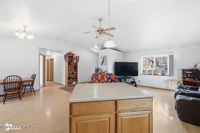 224 W Heritage Drive, Wasilla, AK 99654