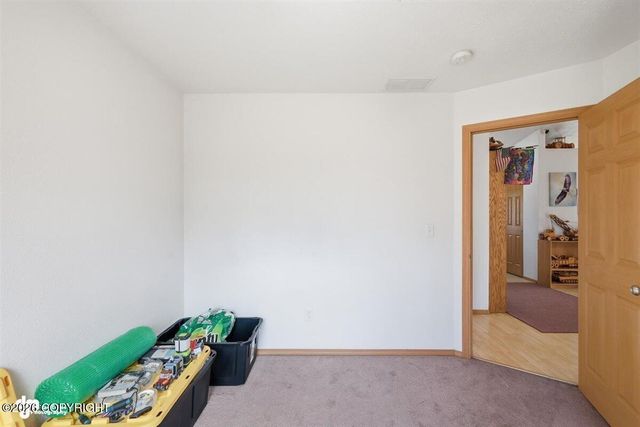 224 W Heritage Drive, Wasilla, AK 99654