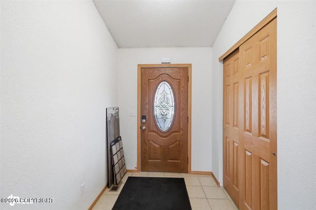 224 W Heritage Drive, Wasilla, AK 99654