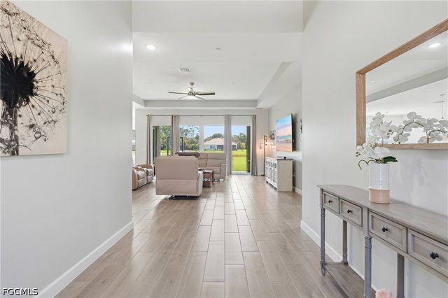 17040 Serengeti CIR, Alva, FL 33920