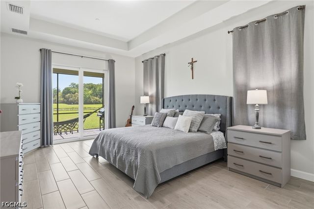 17040 Serengeti CIR, Alva, FL 33920
