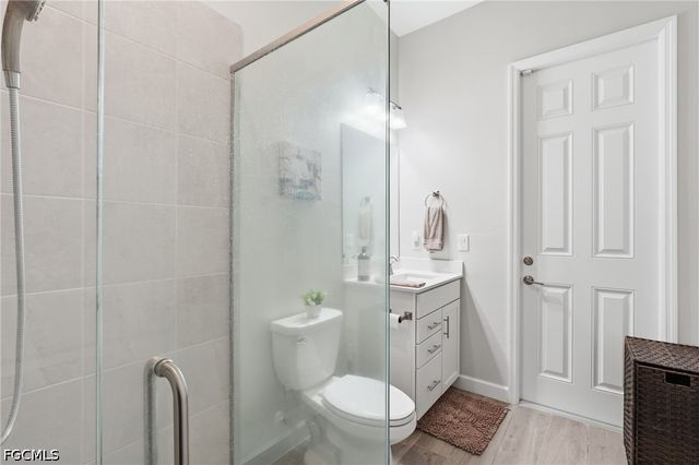 17040 Serengeti CIR, Alva, FL 33920