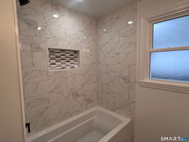 65 Roseville Street, Fairfield, CT 06825