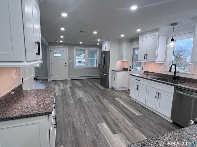 65 Roseville Street, Fairfield, CT 06825