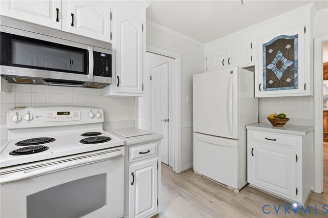 11111 Pennway Dr, Richmond, VA 23236