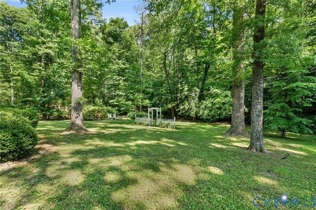 11111 Pennway Dr, Richmond, VA 23236