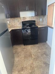 13725 NE 6th Avenue 402, North Miami, FL 33161