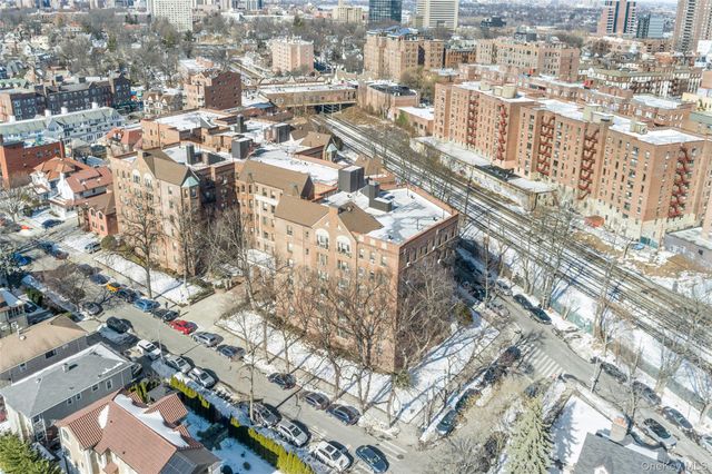 8451 Beverly Road 1A 10 1U 2U 4N, Kew Gardens, NY 11415