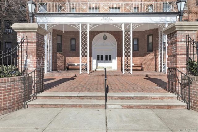 8451 Beverly Road 1A 10 1U 2U 4N, Kew Gardens, NY 11415