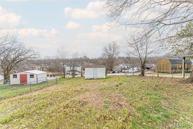 705 Stewart Street, De Soto, MO 63020