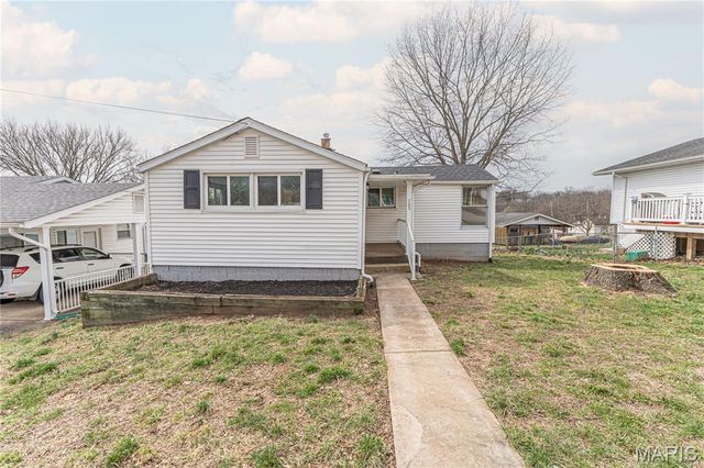 705 Stewart Street, De Soto, MO 63020