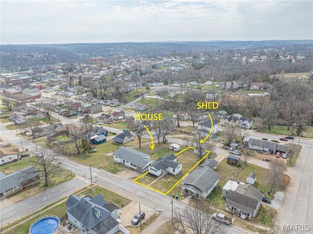 705 Stewart Street, De Soto, MO 63020