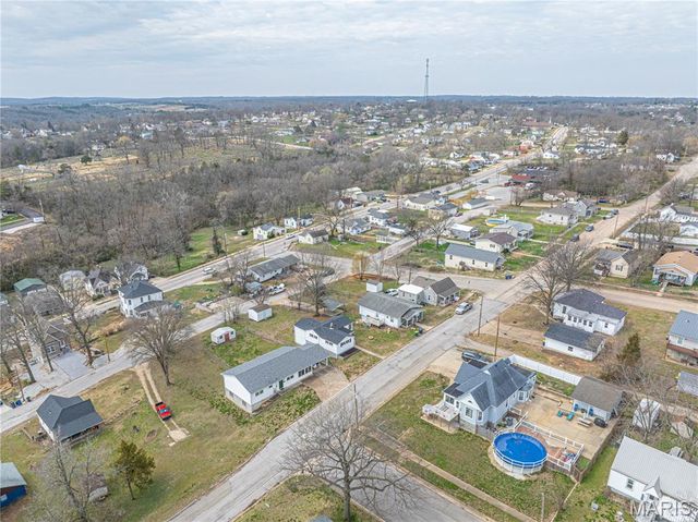 705 Stewart Street, De Soto, MO 63020