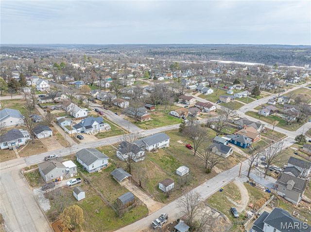 705 Stewart Street, De Soto, MO 63020