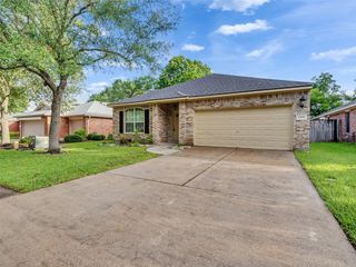 1906 Cameo Court, League City, TX 77573