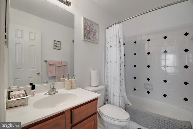 4401 HUNTCHASE DR, Bowie, MD 20720