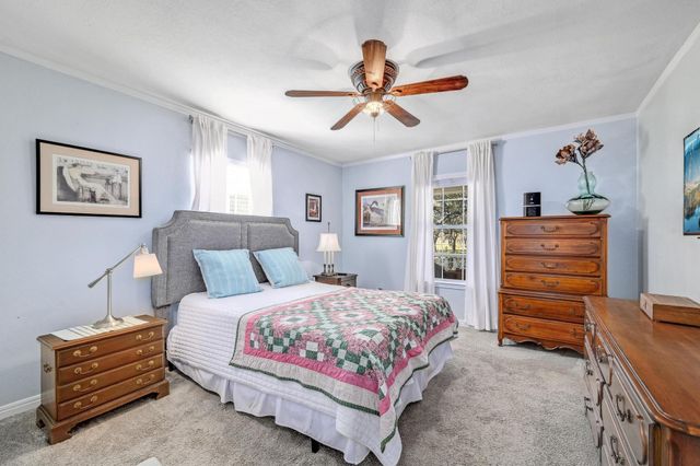 384 Sunset RDG, Blanco, TX 78606