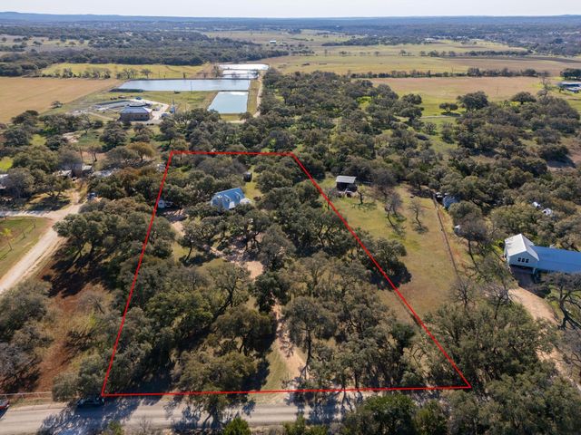 384 Sunset RDG, Blanco, TX 78606
