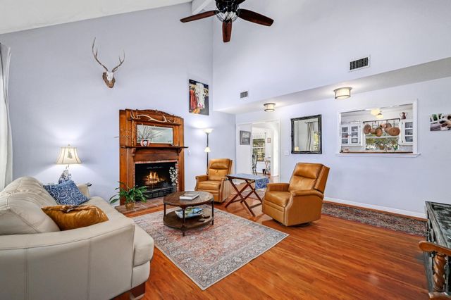 384 Sunset RDG, Blanco, TX 78606