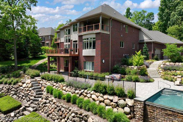 5001 FOREST VALLEY, Independence Charter Township, MI 48348