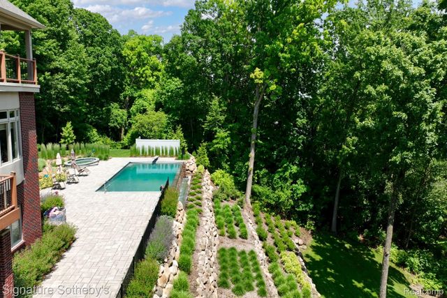 5001 FOREST VALLEY, Independence Charter Township, MI 48348