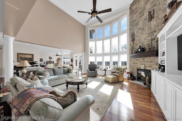5001 FOREST VALLEY, Independence Charter Township, MI 48348