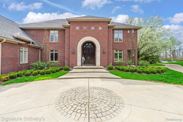 5001 FOREST VALLEY, Independence Charter Township, MI 48348
