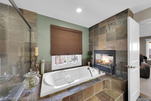 5001 FOREST VALLEY, Independence Charter Township, MI 48348