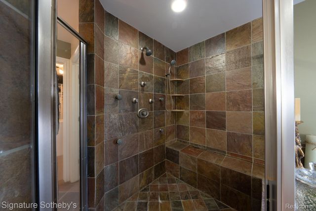 5001 FOREST VALLEY, Independence Charter Township, MI 48348