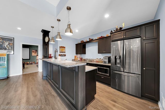 5001 FOREST VALLEY, Independence Charter Township, MI 48348