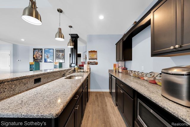 5001 FOREST VALLEY, Independence Charter Township, MI 48348