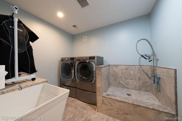 5001 FOREST VALLEY, Independence Charter Township, MI 48348
